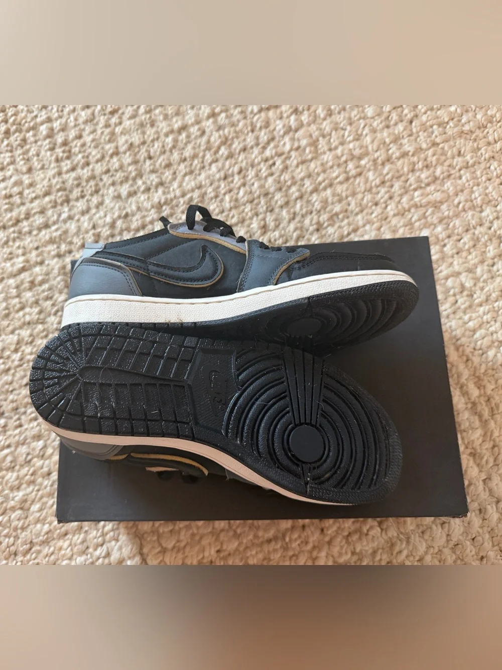 Jordan 1 Retro Sneakers - Black Smoke  - 0982006